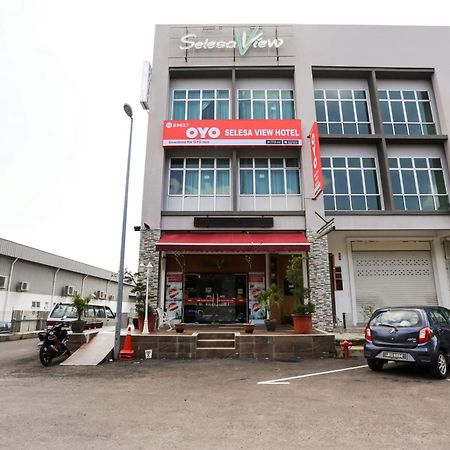 Отель Selesa View Bukit Gambir Экстерьер фото